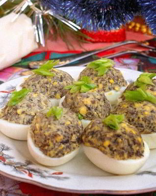 Яйца фаршированные грибами