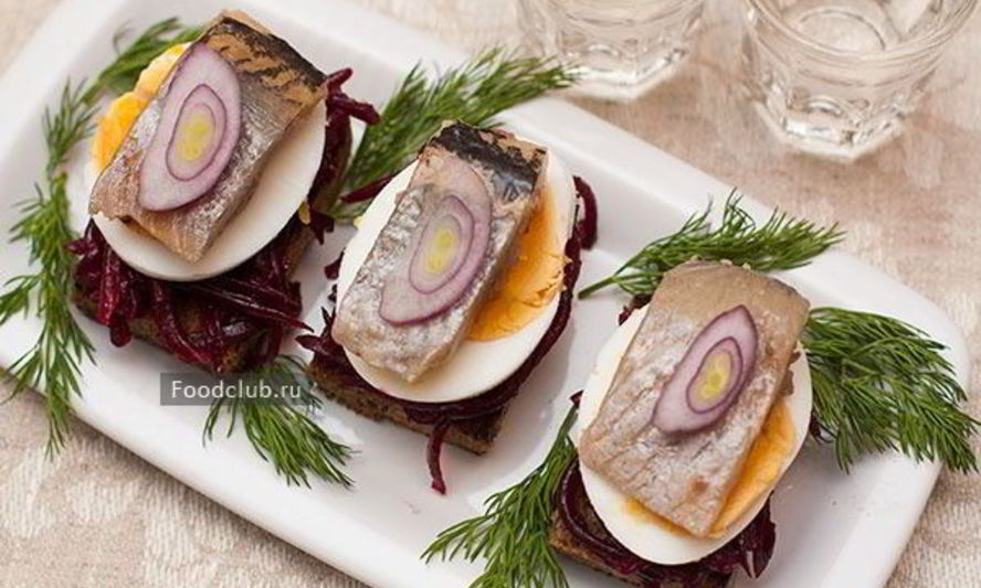 Рецепт канапе с селедкой