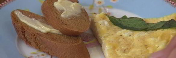 фриттата с козьим сыром и шалфеем