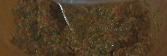 фриттата с пастой и красным песто