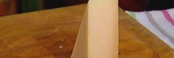 фриттата с сыром, тимьяном и вялеными помидорами