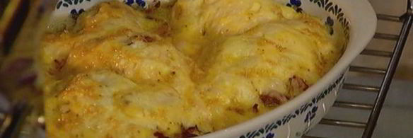 фриттата с сыром, тимьяном и вялеными помидорами