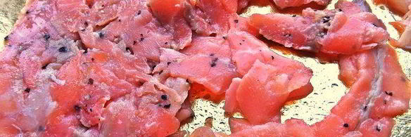 испанский картофельный омлет с рыбкой