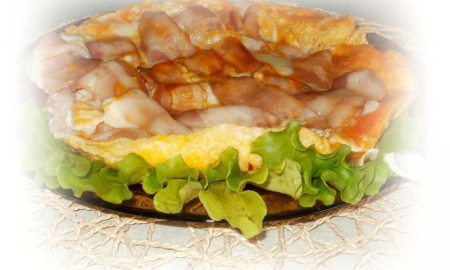 Рецепт классического омлета с беконом