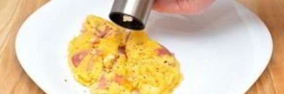 омлет без молока в микроволновке