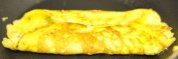 омлет с хлебом и сыром