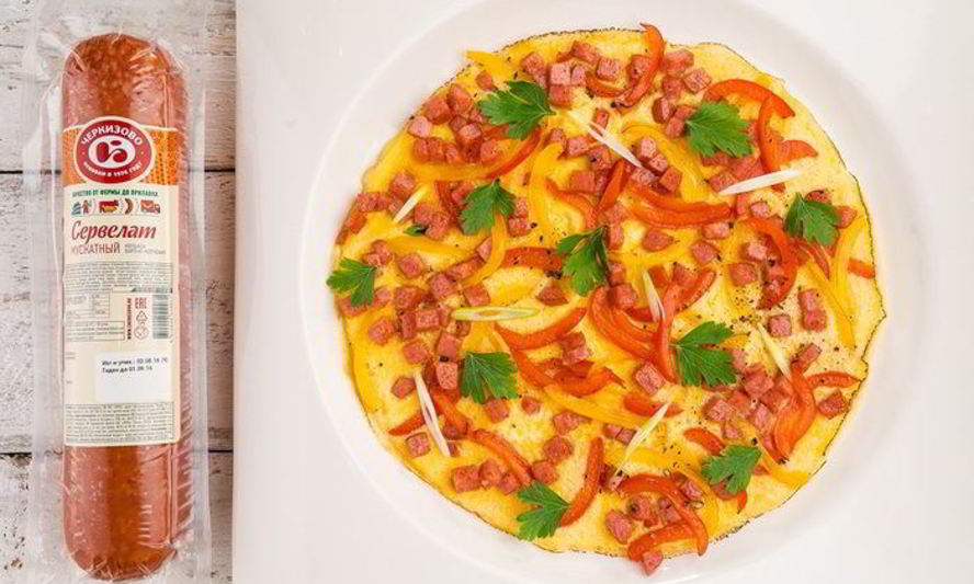 Рецепт омлета с колбасой и сладким перцем