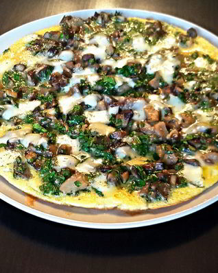 Омлет с лесными грибами