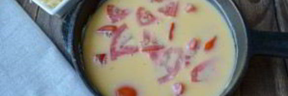 омлет с помидорами