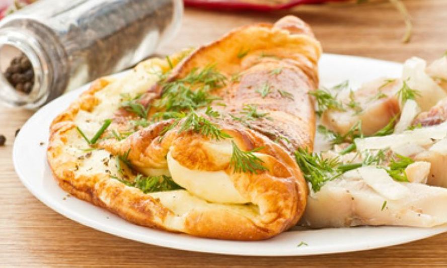 Рецепт омлета с соленой скумбрией