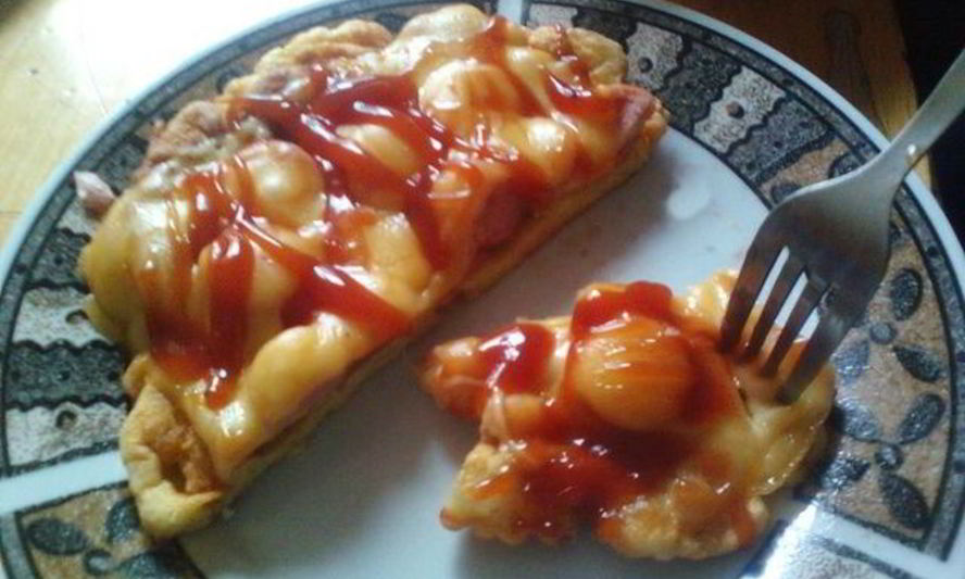 Рецепт омлета с сыром и сосисками