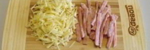 омлет с ветчиной, грибами и сыром