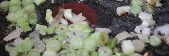 омлет с ветчиной и зеленым луком