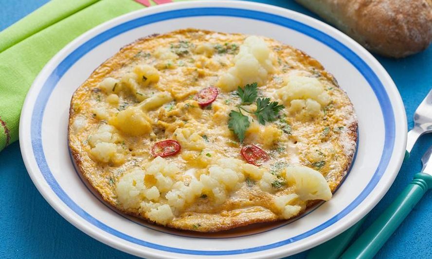 Рецепт вкусного омлета с цветной капустой и томатной пастой