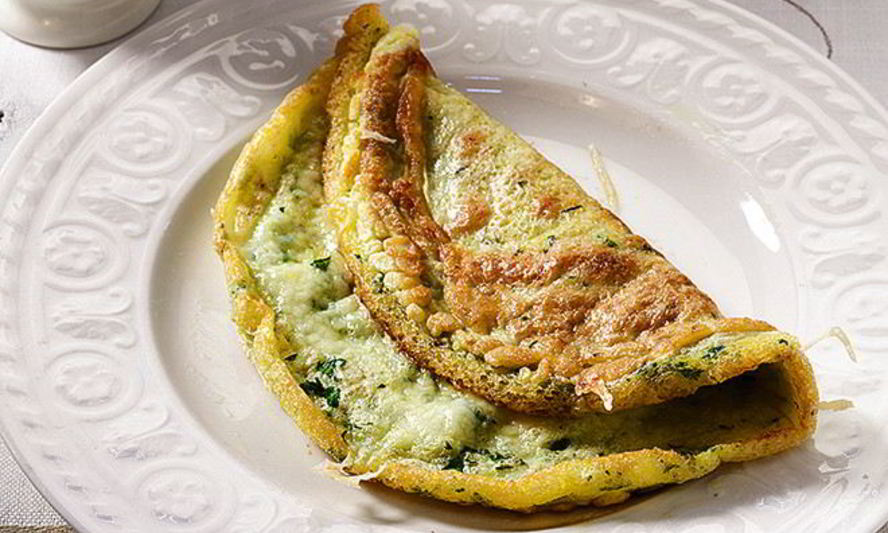 Рецепт зеленого омлета с сырома