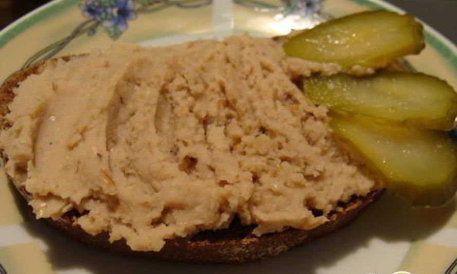 Рецепт изысканого паштета из фасоли и орехов