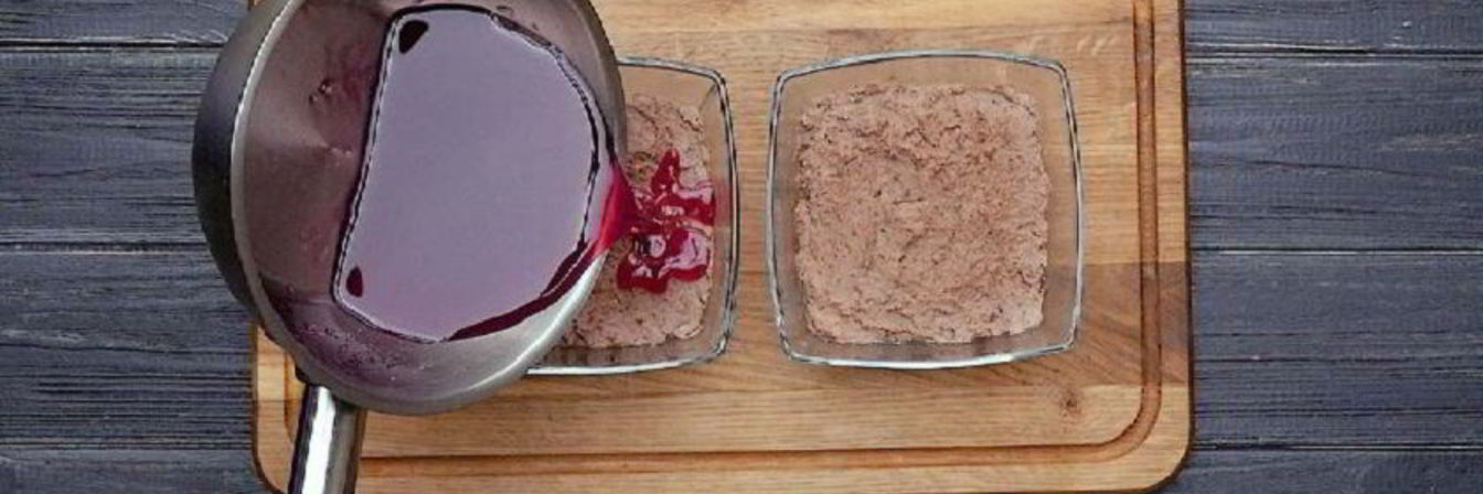 Куриный паштет под гранатовым желе