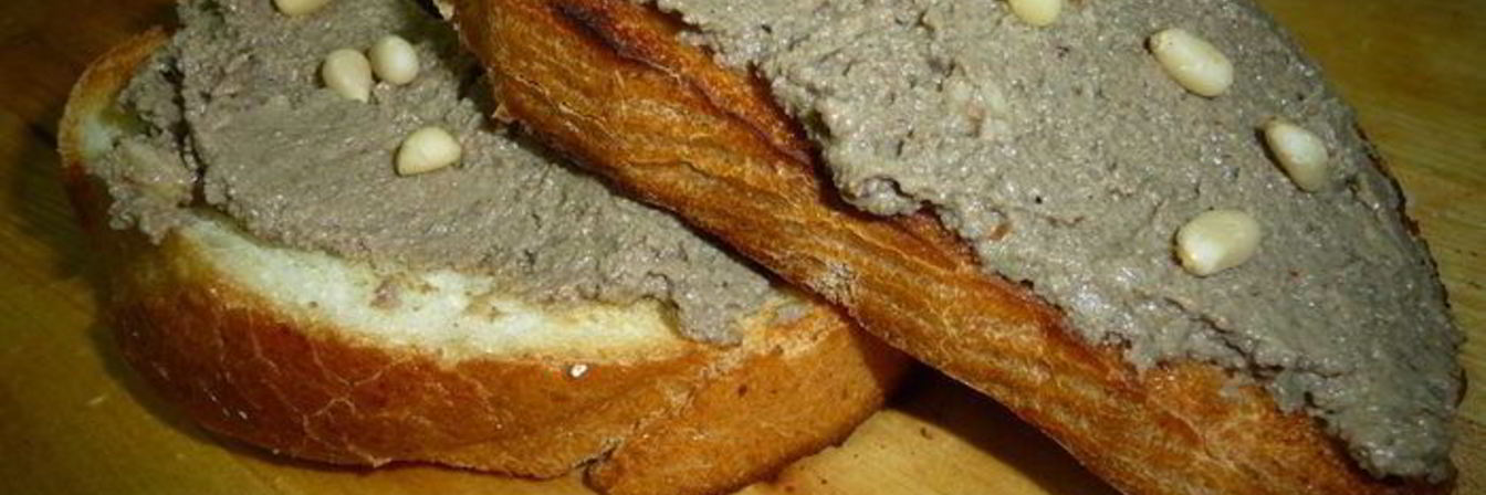 Паштет из бараньей печени с кедровыми орешками