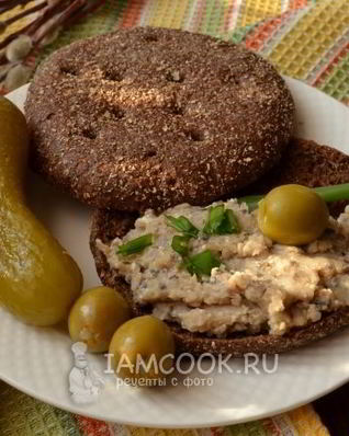 Паштет из фасоли, грибов и тофу