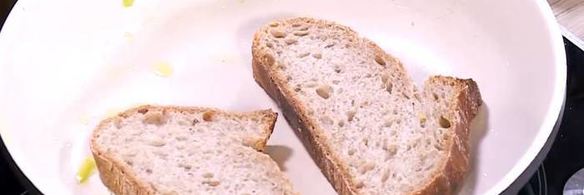 паштет из маша на хрустящих гренках