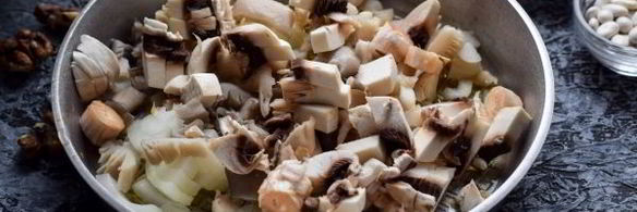 постный паштет из фасоли с грибами