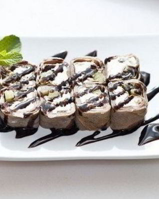 Банановые роллы в темном шоколаде