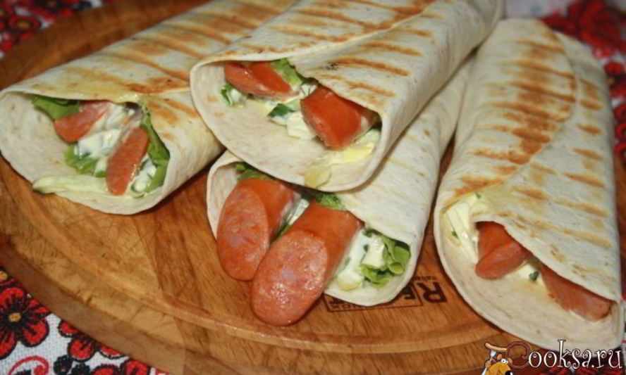 Рецепт гриля-роллов с острыми колбасками джинга-джинга