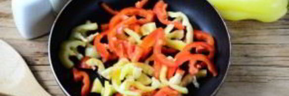 мясные роллы, фаршированные овощами