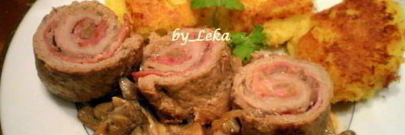 мясные роллы в винно-грибном соусе