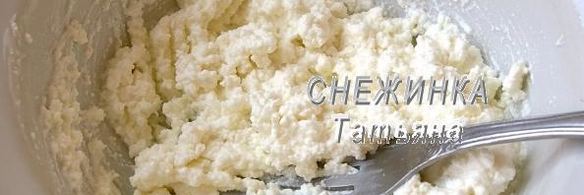 омлетный шоколадный ролл с клубникой