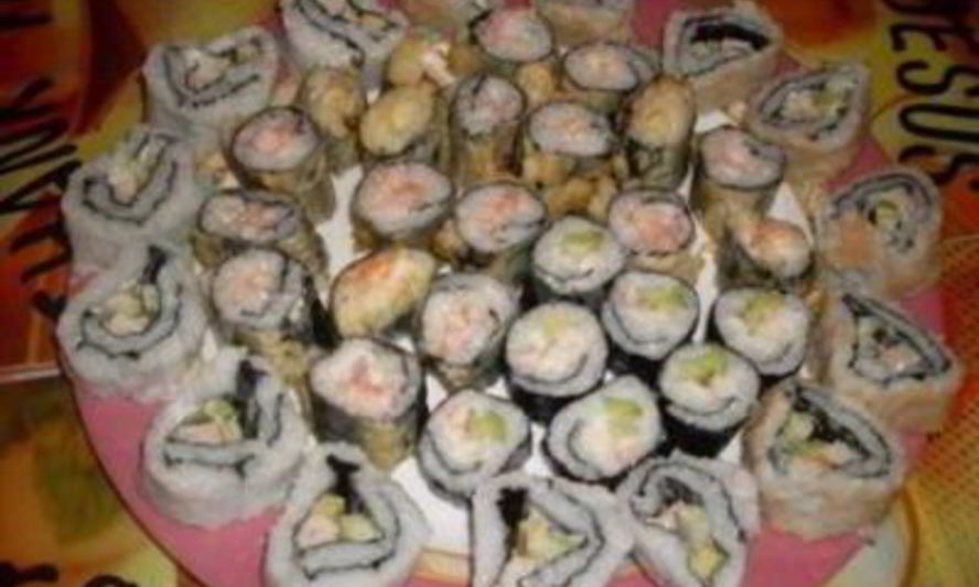 Рецепт роллов горячих с креветками и майонезом