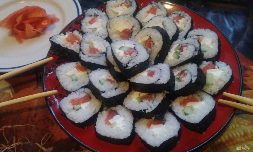 Рецепт роллов с форелью и сливочно-творожным сыром