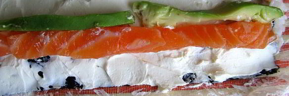 роллы с лососем и сыром филадельфия