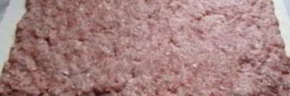 мясной рулет в тесте