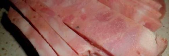 мясной, слоеный рулет