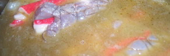 порционные рулетики из тунца с крабовыми палочками