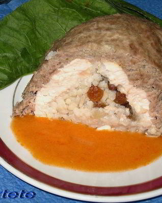 Рулет из баранины с куринным филе