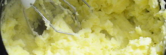 рулет из лаваша с картофелем и белыми грибами