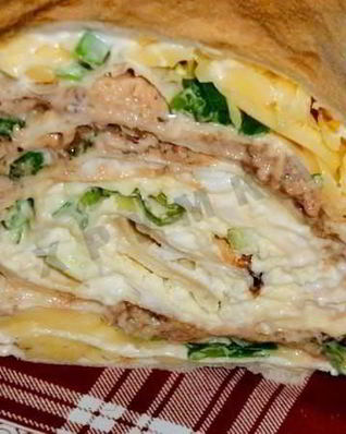 Рулет из лаваша с рыбными консервами