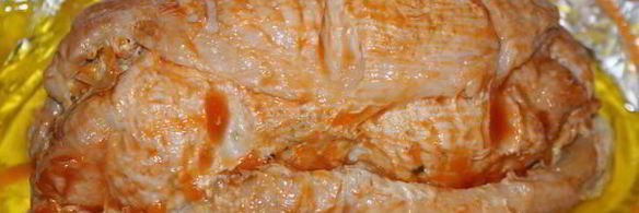 рулет из свинины с морковью и грибами