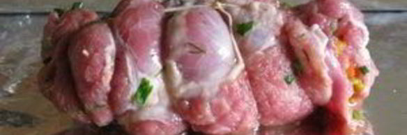 рулет из телятины с перцем и зеленью