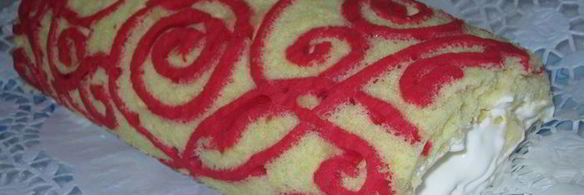 рулет с декоративным украшением