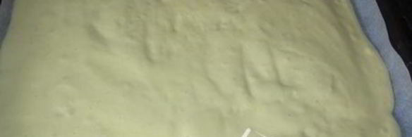 рулет с декоративным украшением