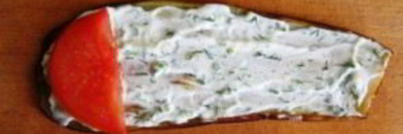 рулетики из баклажанов с помидорами