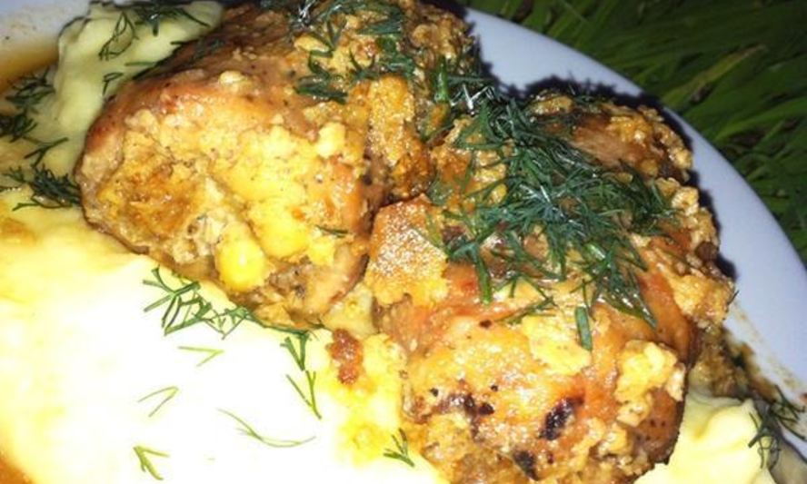 Рецепт рулетиков из свинины с инжиром и миндалем