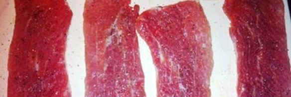 рулетики из свинины с инжиром и миндалем