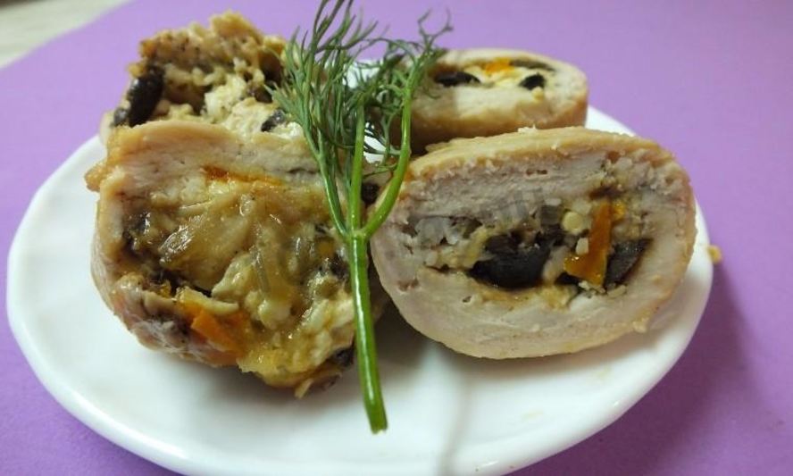 Рецепт рулетиков куриных с сыром и грибами