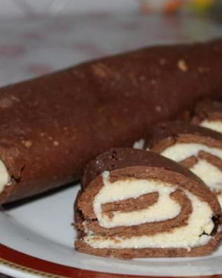 Шоколадный рулет из печенья