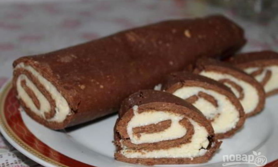 Рецепт шоколадного рулета из печенья