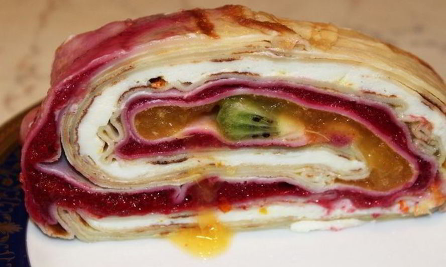 Рецепт яркого фруктово-блинный рулет с рикоттой нежность